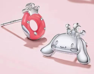 Sanrio jewelry(with box)(also freebie for order over $29.99)