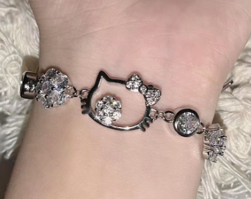 Sanrio jewelry(with box)(also freebie for order over $29.99)