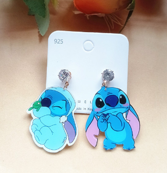 Sanrio jewelry(with box)(also freebie for order over $29.99)