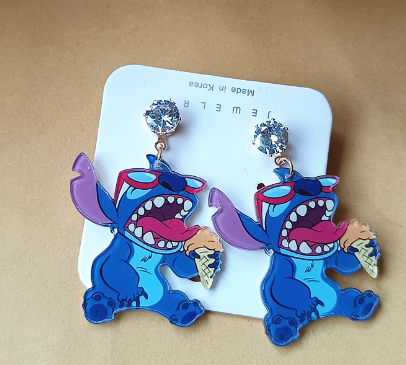 Sanrio jewelry(with box)(also freebie for order over $29.99)