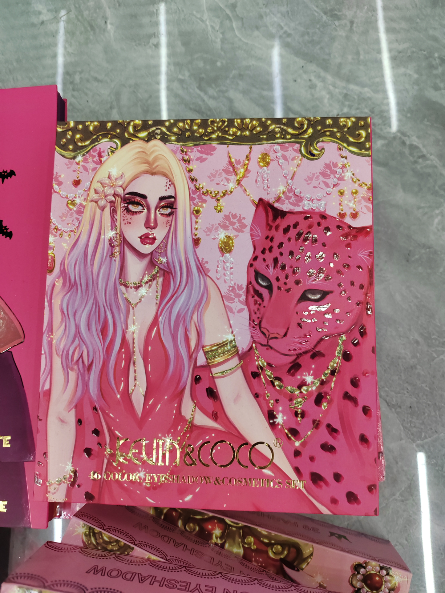 KEVINCOCO eyeshadow&lipgloss set