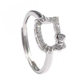 Sanrio jewelry(with box)(also freebie for order over $29.99)