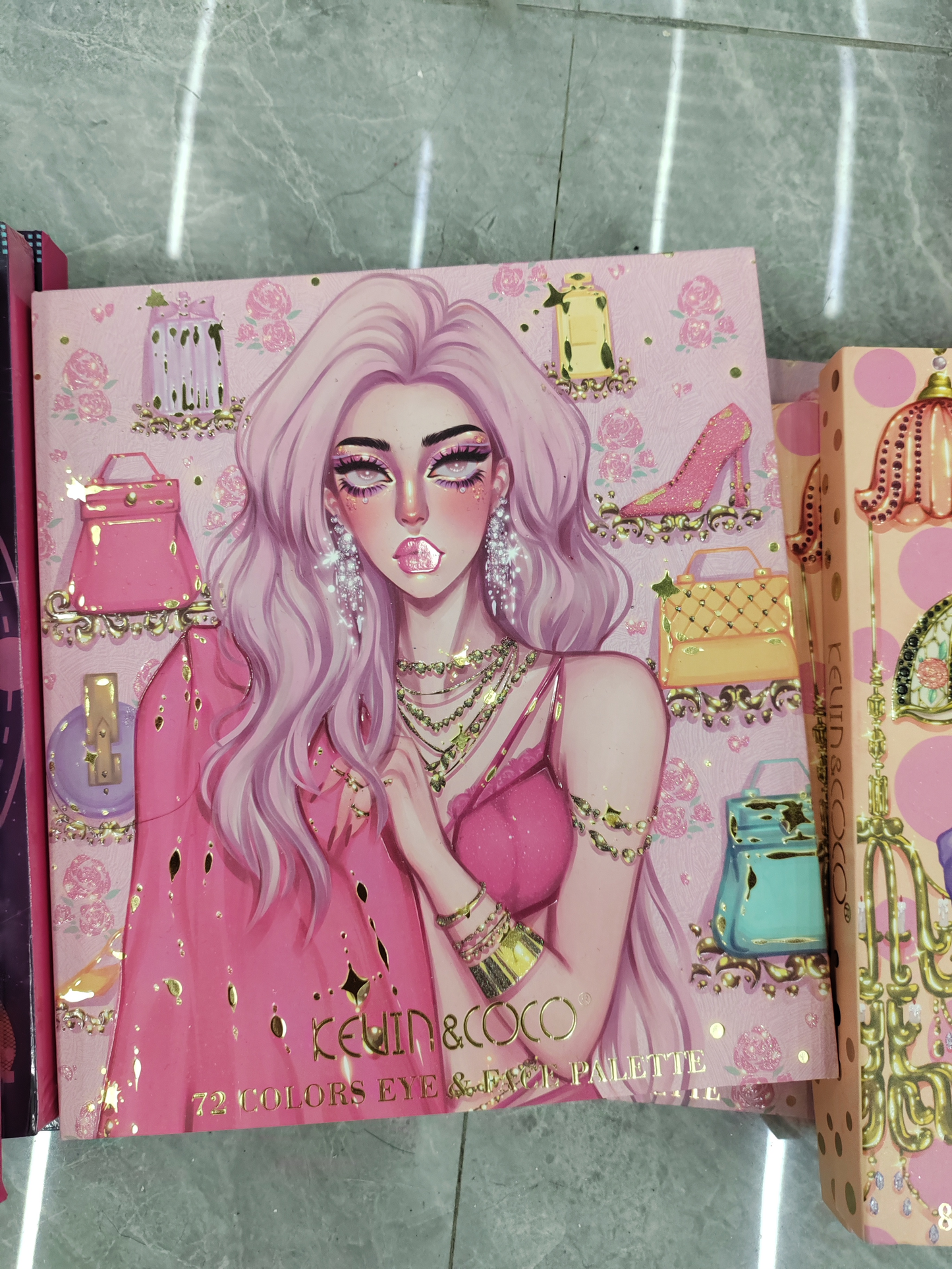 KEVINCOCO eyeshadow&lipgloss set