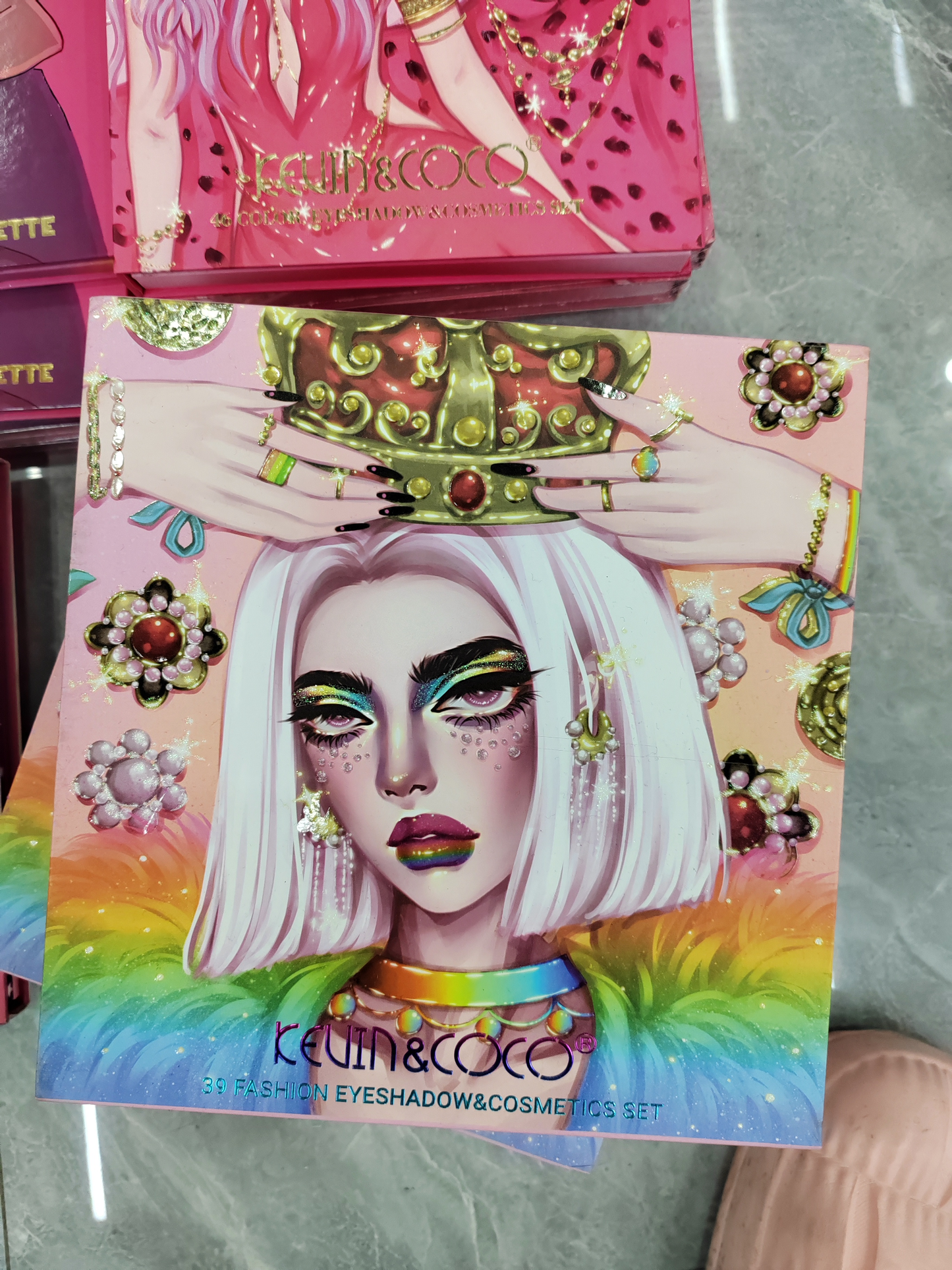 KEVINCOCO eyeshadow&lipgloss set