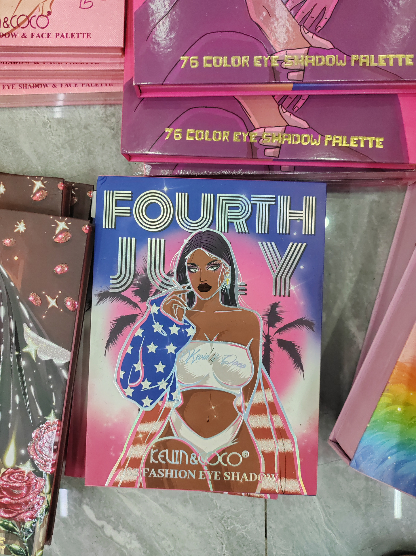 KEVINCOCO eyeshadow&lipgloss set